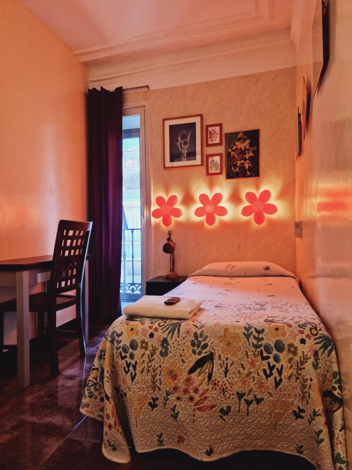 Casa De Huespedes Dolce Vita Мадрид Стая снимка