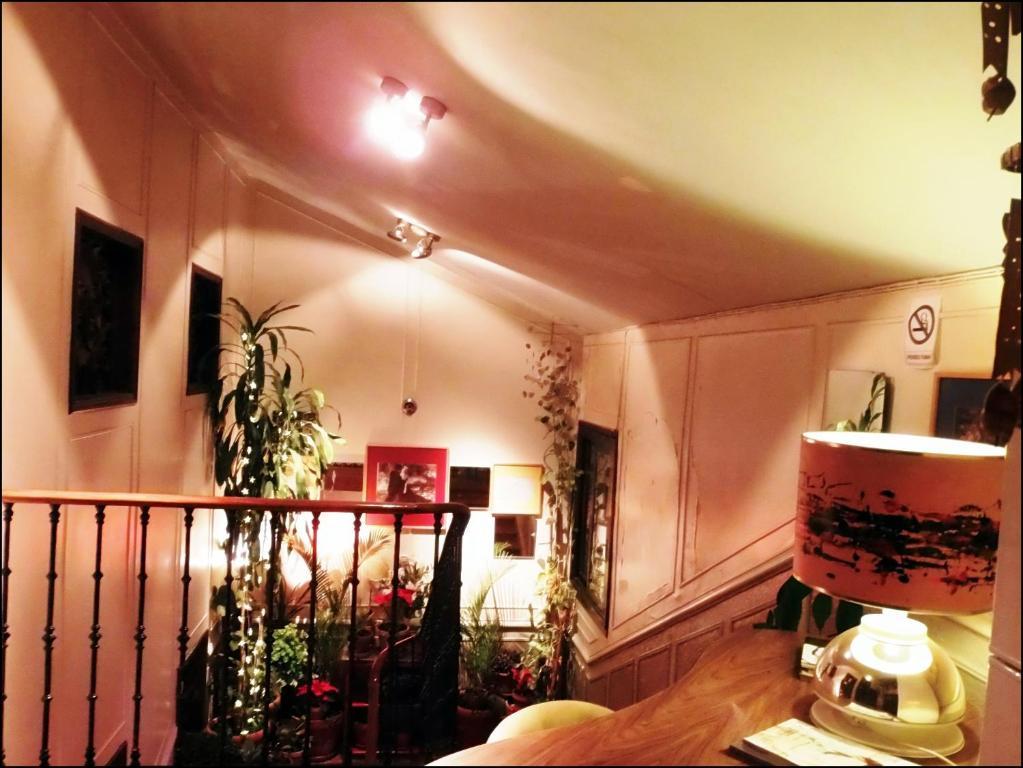 Casa De Huespedes Dolce Vita Мадрид Екстериор снимка