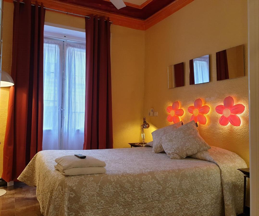 Casa De Huespedes Dolce Vita Мадрид Екстериор снимка