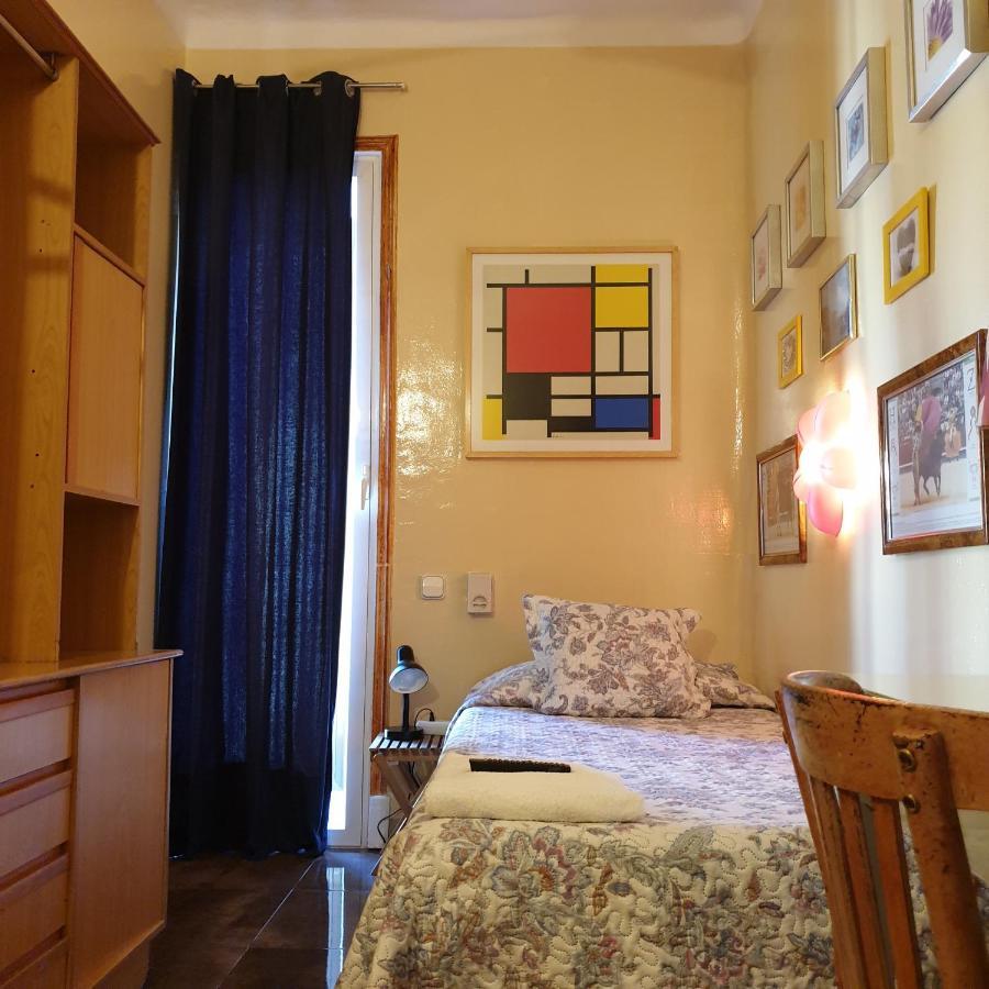 Casa De Huespedes Dolce Vita Мадрид Екстериор снимка